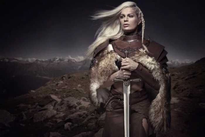О женщинах-викингах, которые были воинами даже снимают фильмы.
