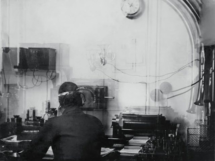 Единственная известная фотография радиорубки Титаника. 