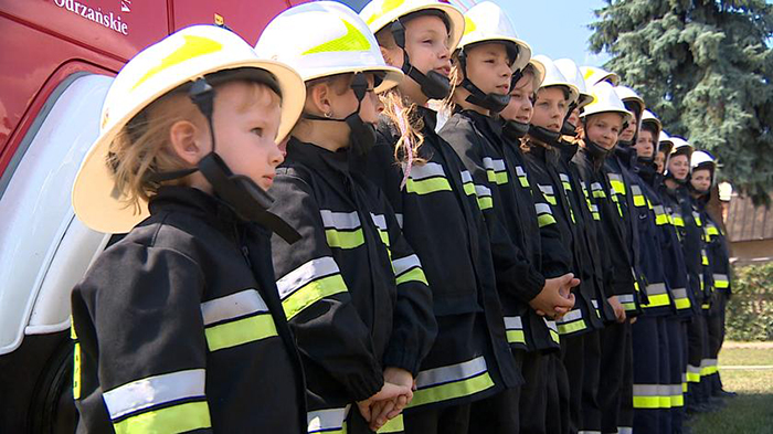 Пожарная команда, состоящая исключительно из девушек, привлекла внимание СМИ.