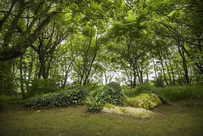 Грязевая дева - одна из главных достопримечательностей садов Хелигана.