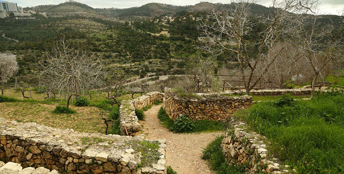 Сейчас монастырь сестёр-назаретянок - это часть центра древнего славного города Назарета.