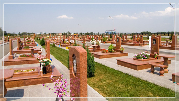 Кладбище «Город Ангелов» в Беслане, где покоятся жертвы трагедии.