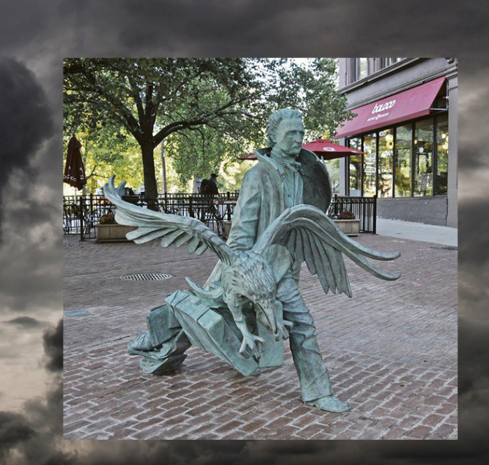 Памятник Эдгару По в Бостоне.