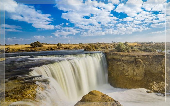 Национальный парк Вади-эль-Раян в оазисе Фаюм включает в себя самый большой водопад Египта. 