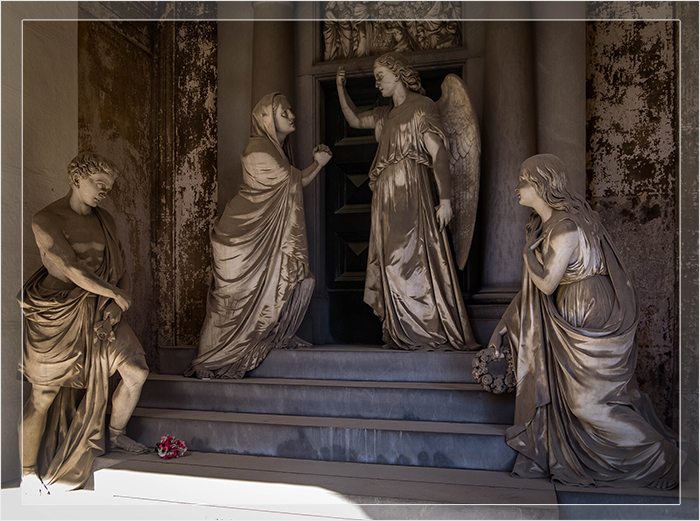 Статуи на кладбище Стальено поражали своей красотой всех, кто тут бывал.