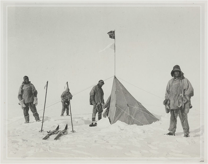 Фотография из экспедиции Терра Нова, сделанная Генри Бауэрсом.