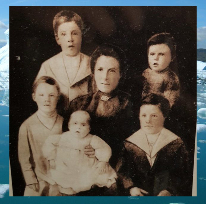 Маргарет Райс и её пятеро детей.
