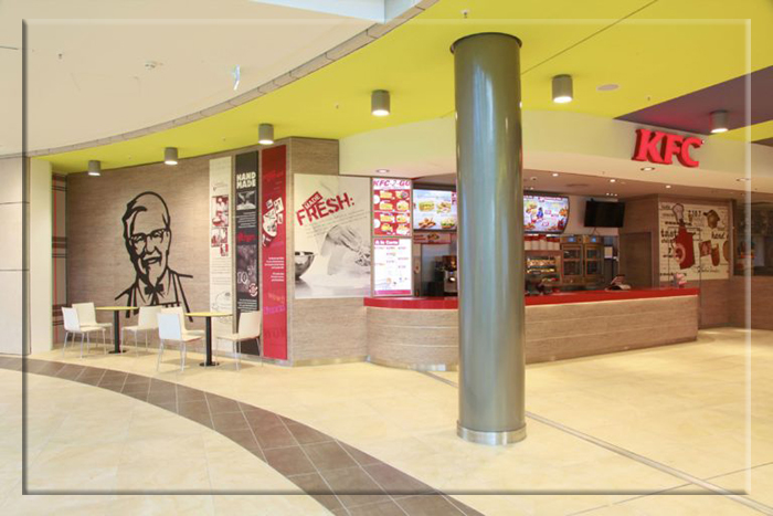 Более 21 000 торговых точек KFC в более чем 130 странах.