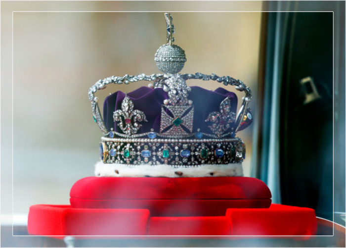 Императорская государственная корона на выставке в Лондоне, Англия.