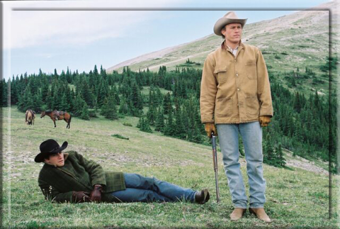 Хит Леджер в роли Энниса Дель Мара и Джейк Джилленхол в роли Джека Твиста в рекламном кадре фильма «Горбатая гора».