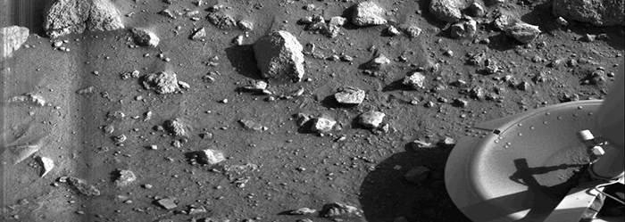 Первая чёткая фотография поверхности Марса, сделанная аппаратом Viking Lander 1. / Фото: amusingplanet.com