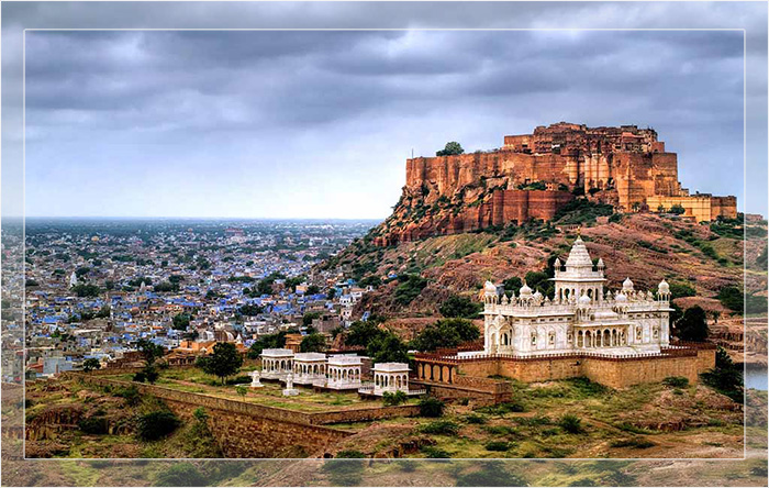 Крепость и город Джодхпур, который разросся вокруг.
