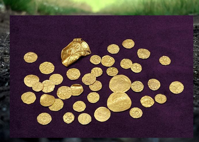 Монеты из клада в западном Норфолке должны быть признаны по закону национальным сокровищем.