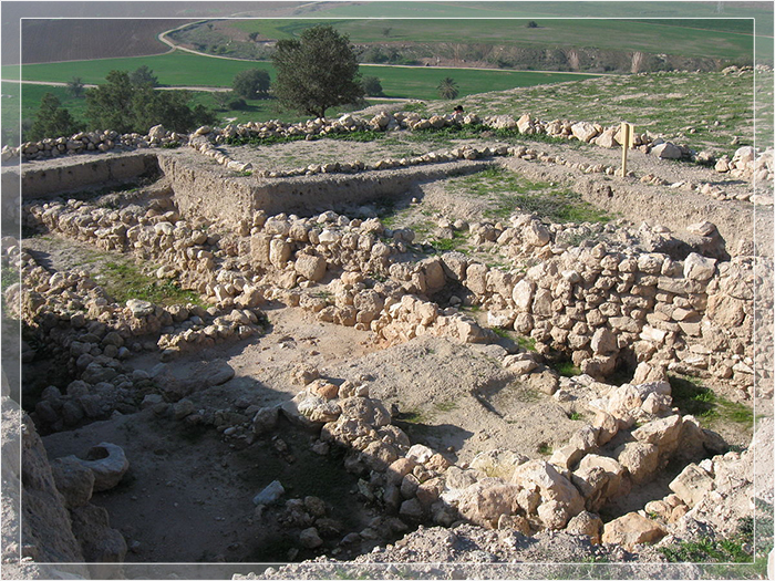 Руины филистимского города Геф.