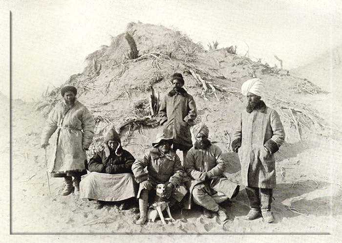 Сэр Аурел Штайн на плато Тарим, 1910 год.