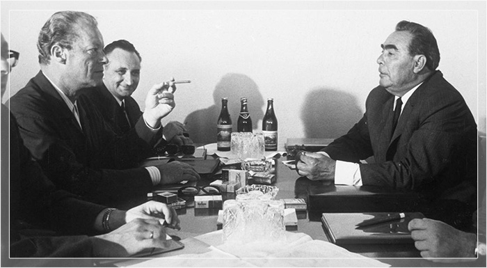 Канцлер Вилли Брандт на переговорах с Леонидом Брежневым в Крыму в 1971 году.
