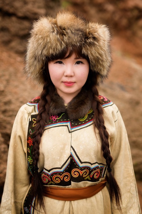 Девушка из народа Орочон,  Алихэ, Внутренняя Монголия, Китай. Автор: Александр Химушин.