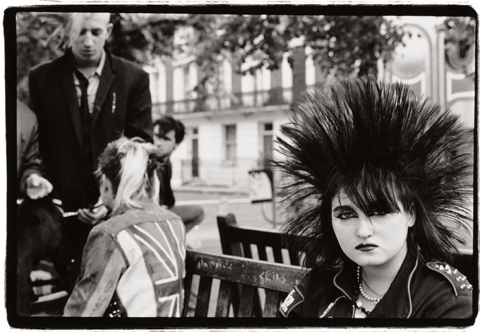 Волосы торчком, Лондон, 1983 год. Автор: Amy Arbus.