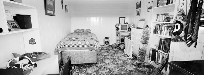 Спальня Роберта была сфотографирована в марте 2011 года, Остров Малл, Шотландия. Автор фото: Ashley Gilbertson.