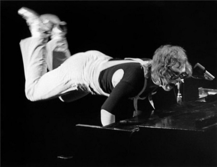 Элтон Джон (Elton John), 1970 год. Автор фото: Bob Gruen.
