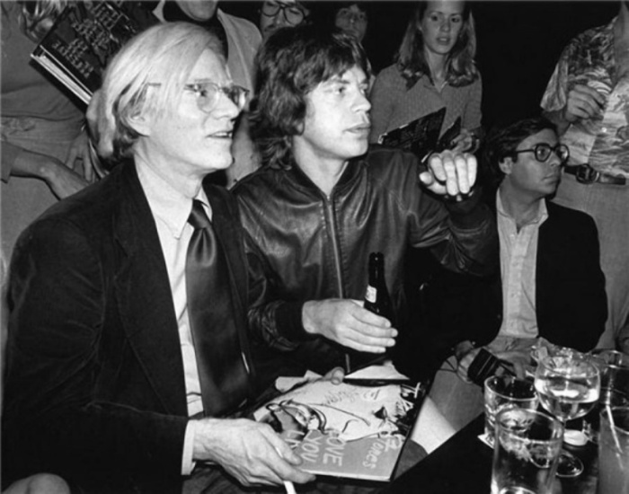 Энди Уорхол (Andy Warhol) и Мик Джаггер (Mick Jagger), 1977 год. Автор фото: Bob Gruen.