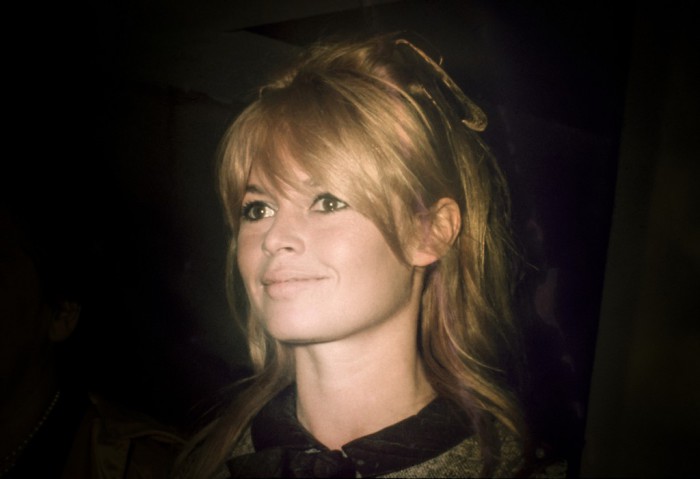 Неподражаемая Брижит Бардо (Brigitte Bardot) в объективе фотокорреспондента Рэя Беллисарио (Ray Bellisario).