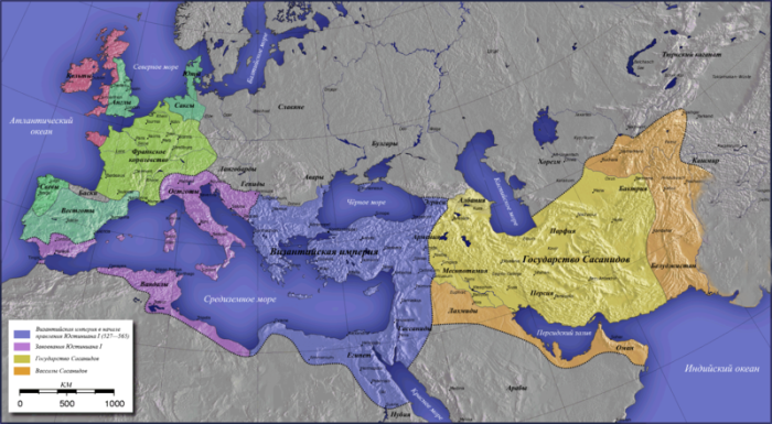 Расширение территории Византии с начала правления Юстиниана (синим цветом выделена империя на момент начала правления Юстиниана в 527 году) и до его смерти (фиолетовым цветом выделены завоёванные полководцами Юстиниана территории к 565 году). \ Фото: upload.wikimedia.org.