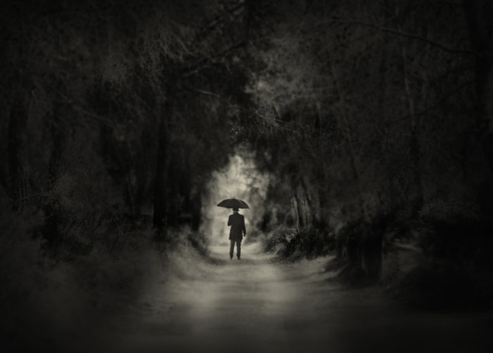 Далеко. Блестящий фотопроект о таинственном одиноком человеке. Автор фото: Сезар Блэй (Cesar Blay). 