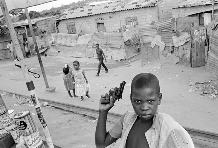 Дети улиц Бомбея. «Бездомные дети Бомбея». Автор фото: Дарио Митидиери (Dario Mitidieri).