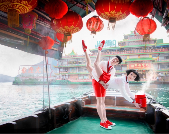Дизайнеры из агентства Design Army создали красочную серию плакатов с танцорами Гонконгского балета.