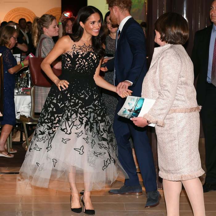 Герцогиня Сассекс, платье от Оскар де ла Рента, октябрь 2018 год. \ Фото: popsugar.co.uk.