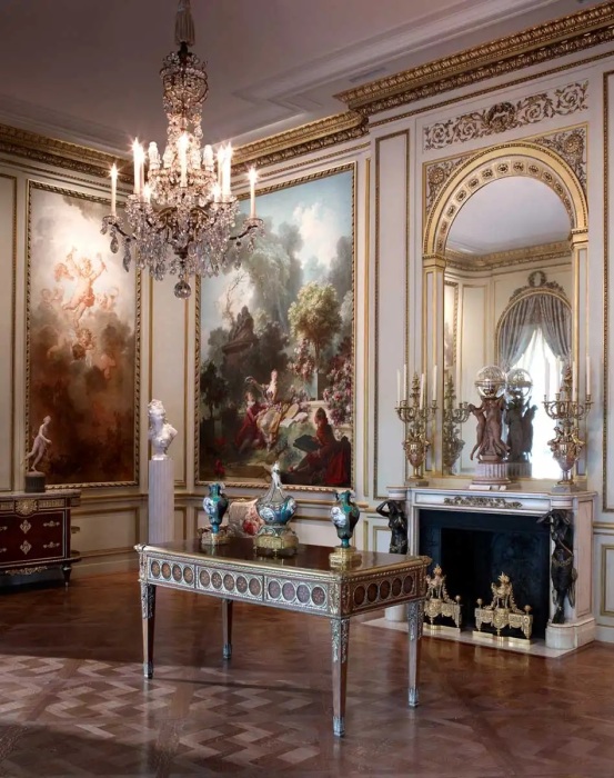 Комната с работами  Жана-Оноре Фрагонара. \ Фото: google.com.