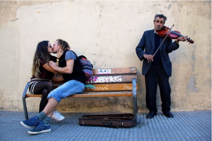 Мелодия сердца. Снимок из серии «Сто поцелуев». Автор фото: Игнасио Леманн (Ignacio Lehmann).
