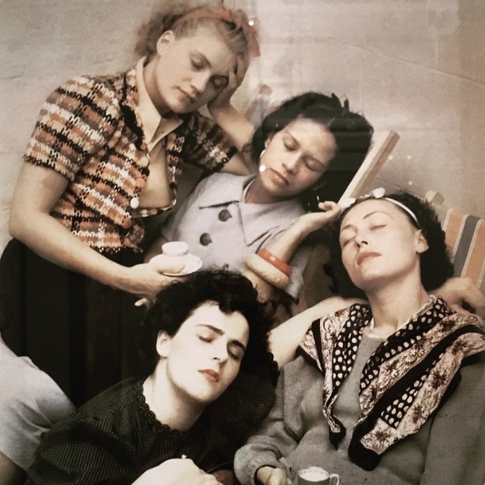 Четыре спящие женщины, Роланд Пенроуз, 1937 год. \ Фото: judyannear.com.