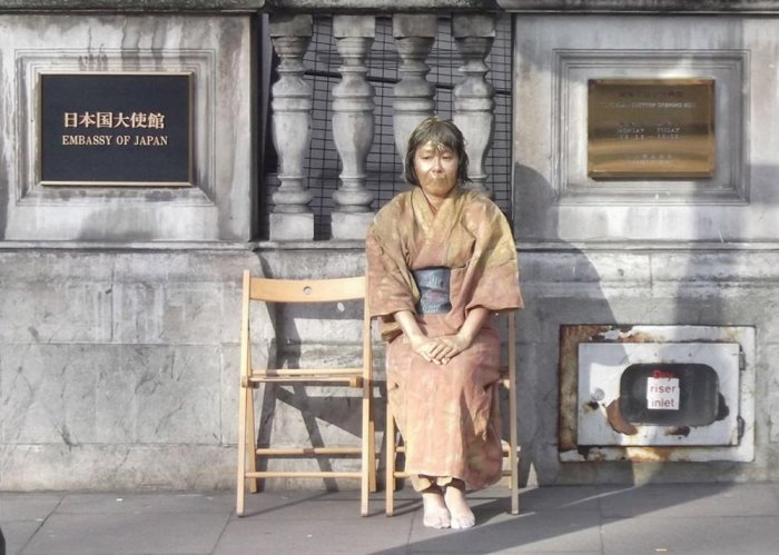 Симада Ёсико, Статуя японской женщины для утех, 2012 год. \ Фото: japanobjects.com.
