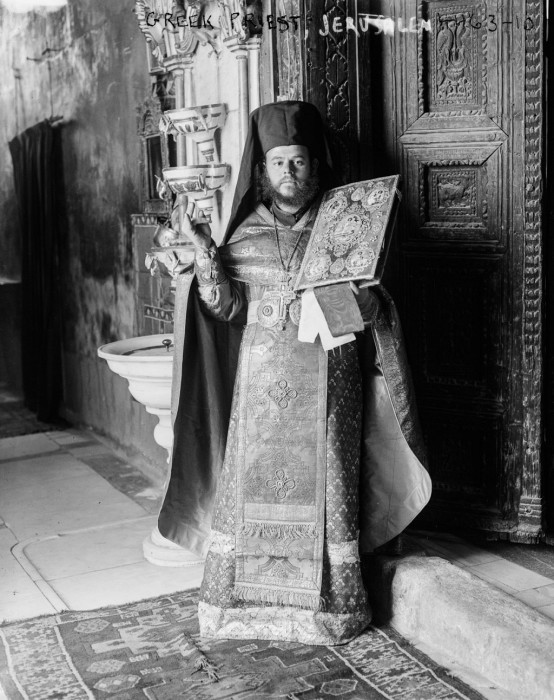Греческий православный священник, 1915 год.