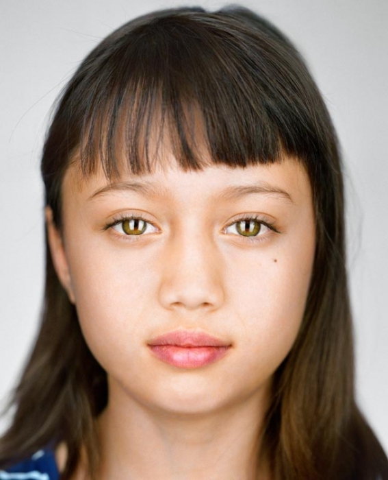 Лула Ньюман, 7 лет. Расово-национальная принадлежность: Белая, китаянка, валлийка, полька, немка.