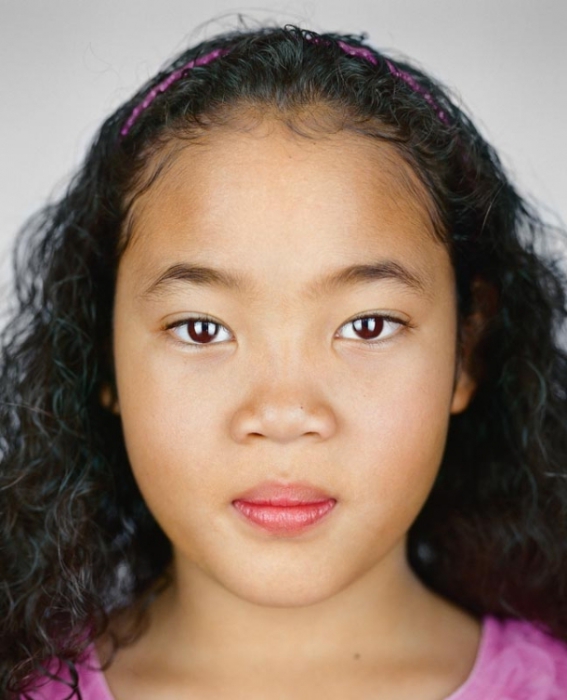 Майя Джои Смит, 9 лет. Расово-национальная принадлежность: Чёрнокожая, кореянка, афроамериканка. 