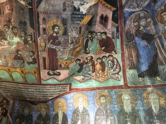 Фрески в Монастыре Святого Неофита на Кипре. \ Фото: komoot.com.