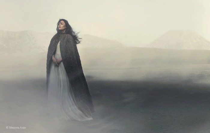 Она и её туман. Автор фото: Микаэль Альдо (Mikael Aldo).