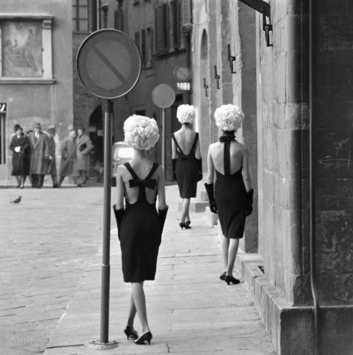 Три маленьких чёрных платья. Флоренция, 1961 год. Норман Паркинсон (Norman Parkinson) - мастер модной фотографии.