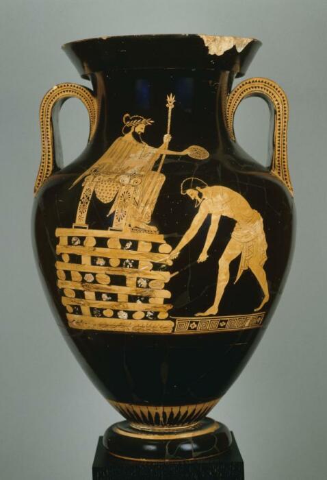 Красно-фигурная ваза с изображением побеждённого Креза на его погребальном костре, прежде чем он был спасён Аполлоном, 5 век до н. э. \ Фото: cig-icg.gr.
