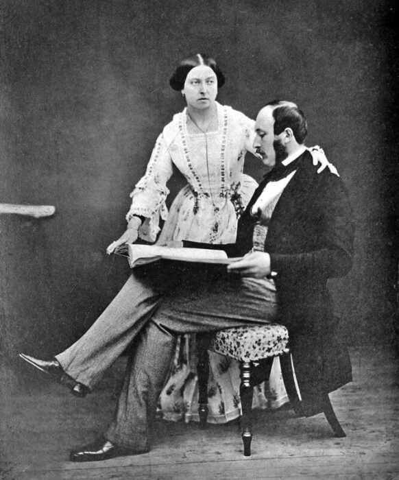 Королева Виктория и принц Альберт, Роджер Фентон, 1854 год. \ Фото: conwppz.com.