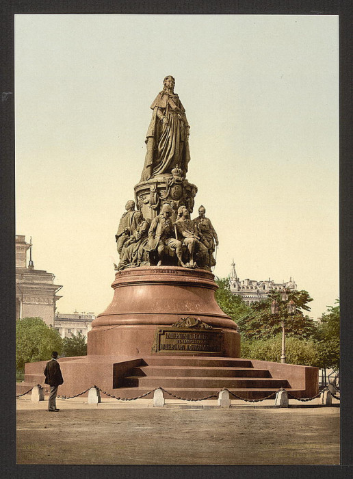 Памятник Екатерине II на площади Островского перед Александринским театром, Санкт-Петербург.