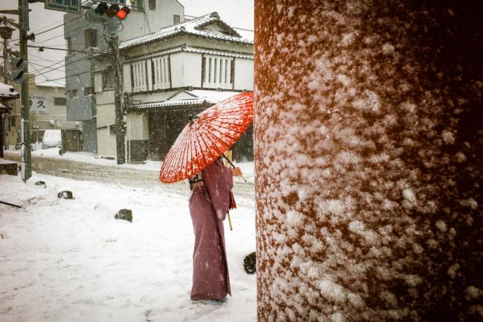 Снегопад в Токио. Автор: Shin Noguchi.