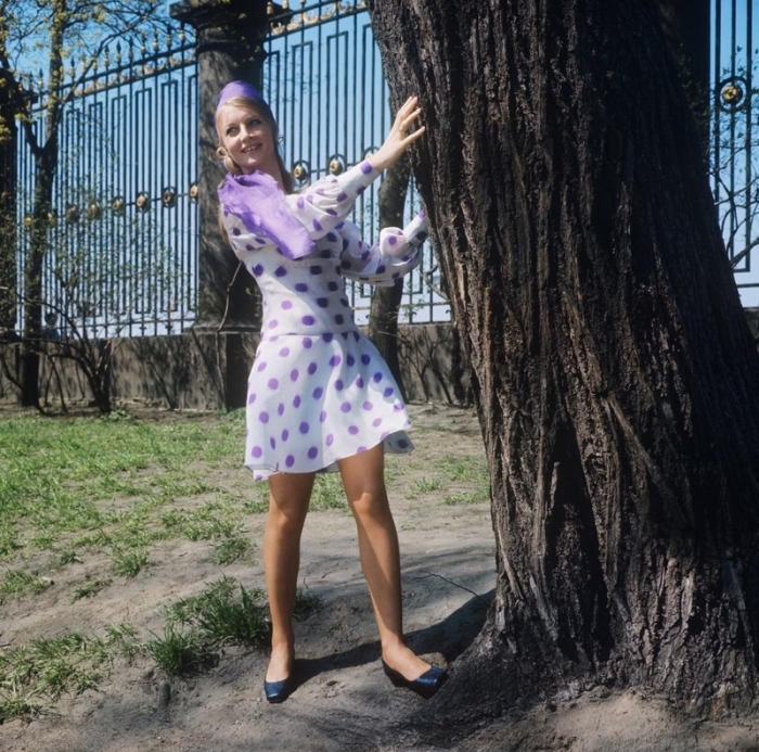 Лёгкое платье в горошек, 1970 год. 