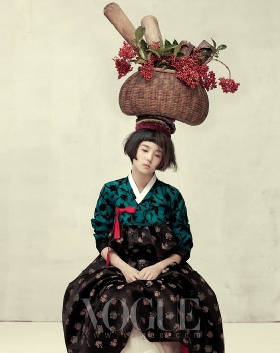 Азиатская хрупкость. Фотосессия Vogue Корея.