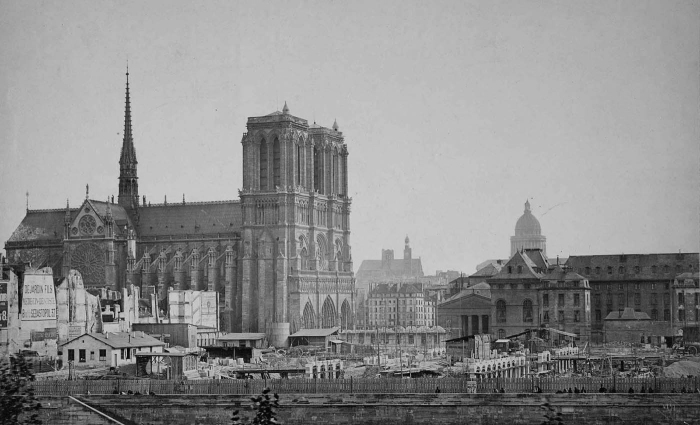 Собор Парижской Богоматери, вид на северо-запад, фотография Огюста Ипполита Коллара, ок. 1867-78 гг. \ Фото: planete.qc.ca.