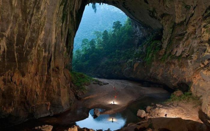 Самая крупная в мире пещера Хан Сон Дунг. Вьетнам.