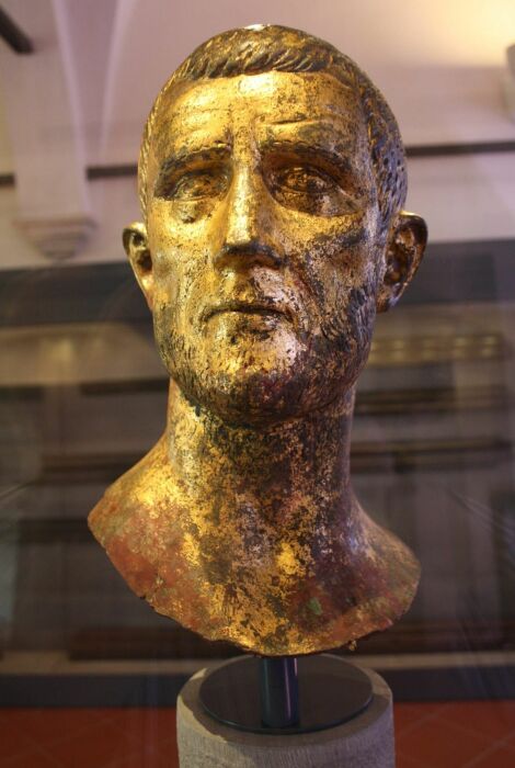 Бюст римского императора, вероятно, Аврелиана, ок. 275 г. н. э. \ Фото: it.m.wikipedia.org.